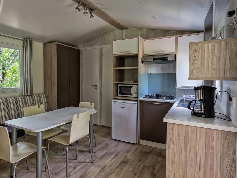 Mobilhome 4 personnes - TV 1