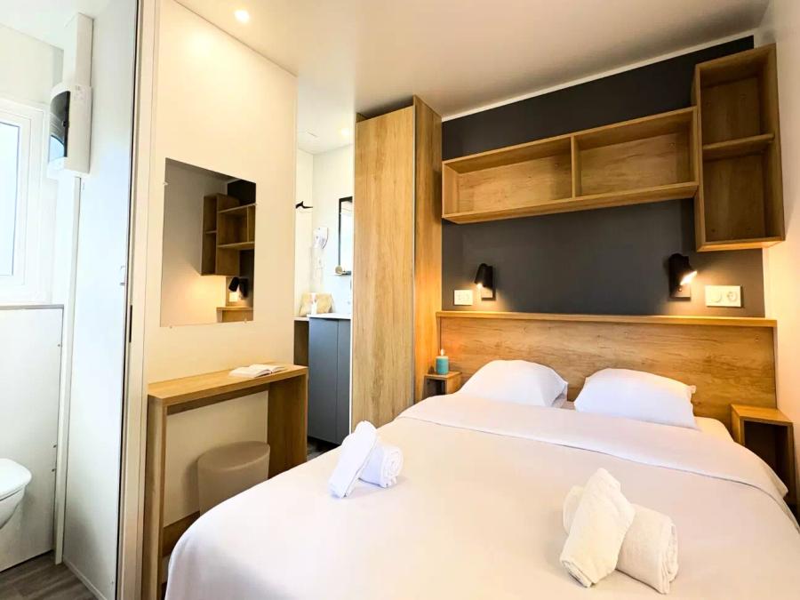 Mobilhome 6 personnes - 3 Pièces 6 Personnes Climatisé + TV (4 adultes + 2 enfants -12 ans max) (dimanche) 16