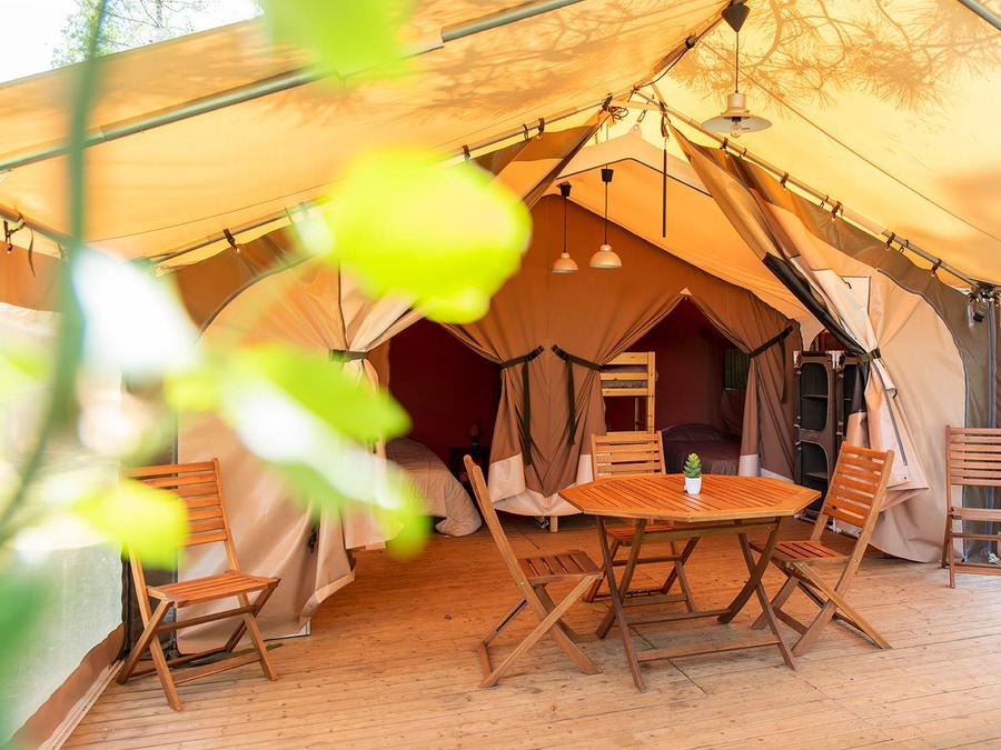 Tente en toile et en bois 5 personnes - Lodge sans sanitaire 6