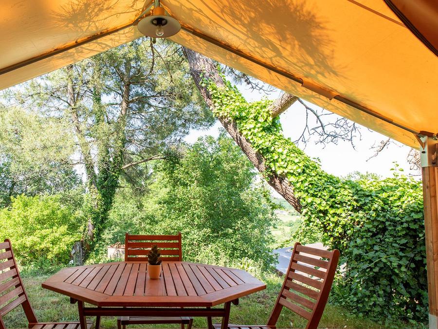 Tente en toile et en bois 5 personnes - Lodge sans sanitaire 4