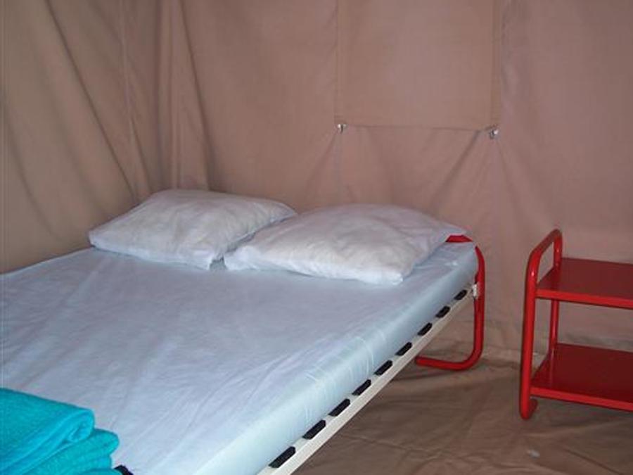 Bungalow toilé 5 personnes - Sans sanitaire 3