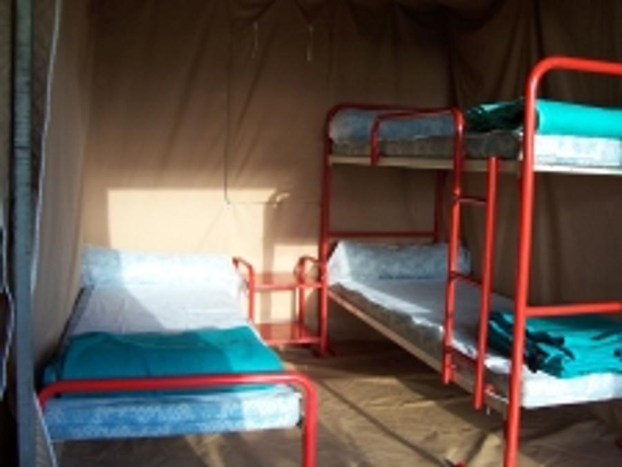 Bungalow toilé 5 personnes - Sans sanitaire 4