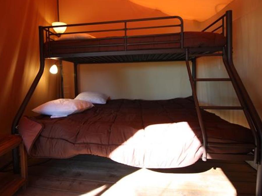 Tente en toile et en bois 5 personnes - VICTORIA SANS SANITAIRES 4