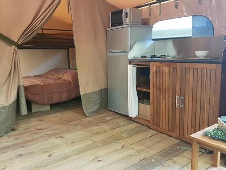Tente en toile et en bois 5 personnes - VICTORIA SANS SANITAIRES 2