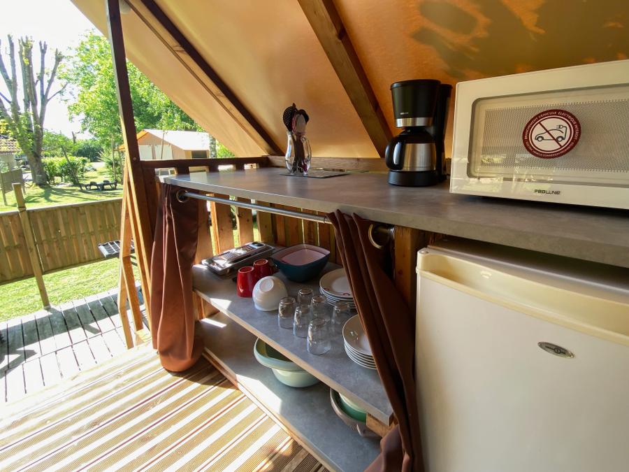 Tente 2 personnes - CABANE PERCHEE 2 PERS +possibilité tente sup (cabane sur pilotis) - sans sanitaires 5