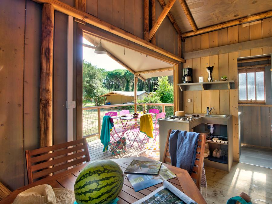 Tente en toile et en bois 4 personnes - Cabane Lodge Bois sur pilotis Standard 38m² (2 chambres) dont terrasse couverte de 8m² 4 pers. 12