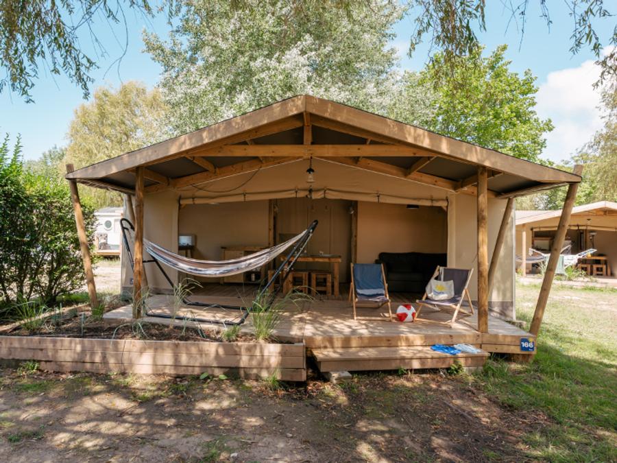 Tente en toile et en bois 6 personnes - Ecolodge Cotton Toilée 35m² (3 chambres) + TV + Terrasse couverte 6 pers. 7