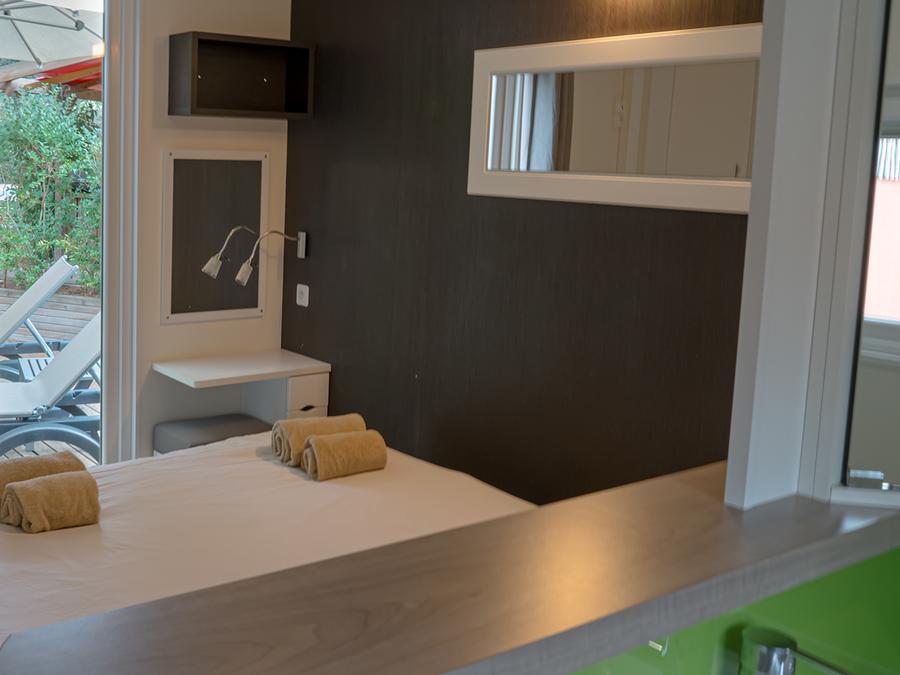 Mobilhome 2 personnes - 08 - TAOS LUXE 1 CH 1 SDB - Bosquet 2