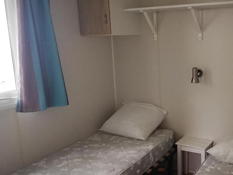Mobilhome 6 personnes - Mobilhome DUO - 2 chambres, 2 salles de bain, 2 WC, 1 canapé-lit, lave vaisselle, 43,5m² terrasse comprise 1/6 pers 7