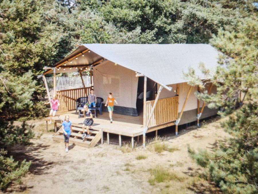 Tente 4 personnes - Tente lodge 25m² 0