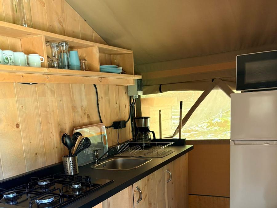 Tente 4 personnes - Tente lodge 25m² 10