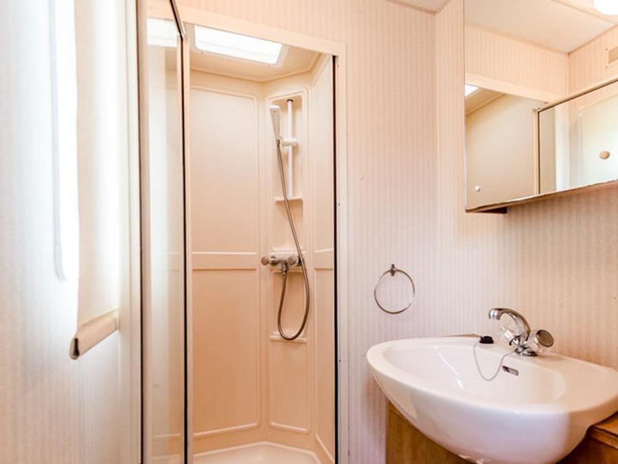 Mobilhome 4 personnes - Vintage Standard 20m² - 2 chambres + terrasse non-couverte + TV 9