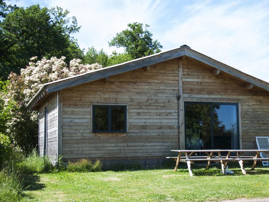 Chalet 6 personnes - Confort 50m² - 3 chambres + terrasse couverte + TV + four 0