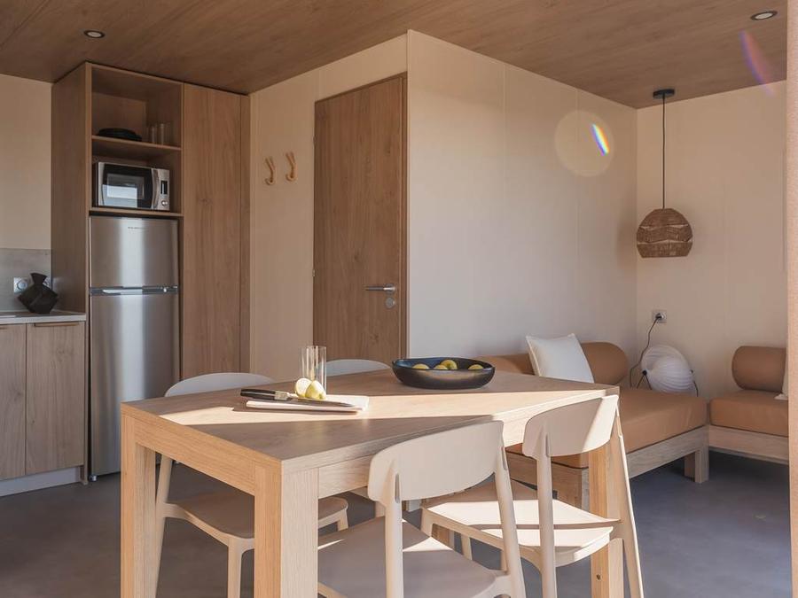 Mobilhome 4 personnes - Aquitaine Premium vue Lac 29m² 2ch-4p+terrasse couverte+ TV + lave-vaisselle +chiliennes 1