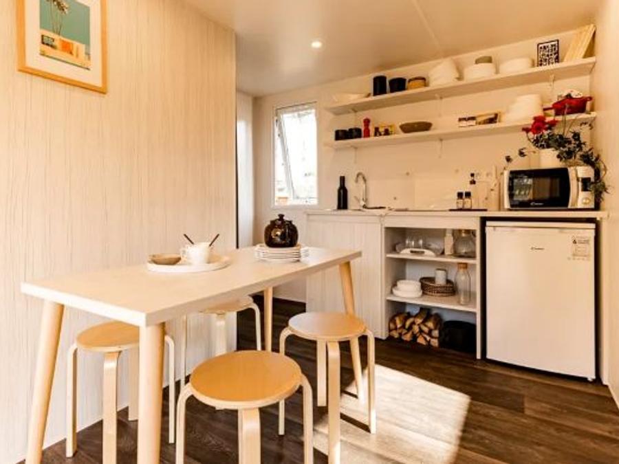 Tente 4 personnes - Coco Sweet Confort 19m² - 2 chambres - Terrasse - TV - Clim - avec sanitaires 1