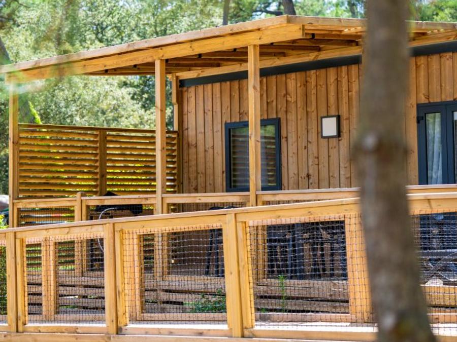 Mobilhome 4 personnes - Homeflower Premium PMR 29m² - 2 chambres - Terrasse - TV - Clim - Plancha 1