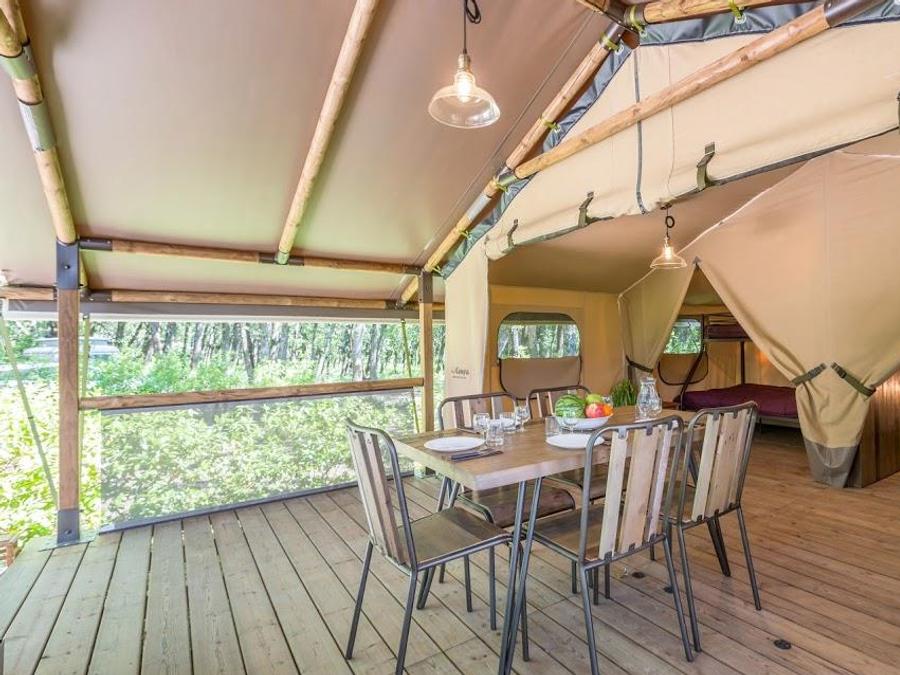 Tente en toile et en bois 5 personnes - Lodge Confort Kenya 1