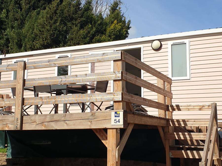 Mobilhome 6 personnes - Confort 27m² 3 chambres + terrasse sur pilotis 0