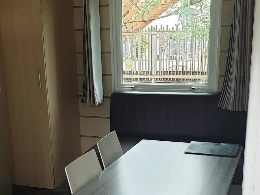 Mobilhome 4 personnes - Confort 24m² 2 chambres + terrasse sur pilotis 3