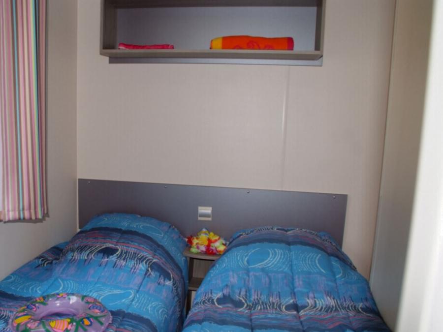 Mobilhome 4 personnes - 4 places 2 chambres (Riviera) (clim) 2