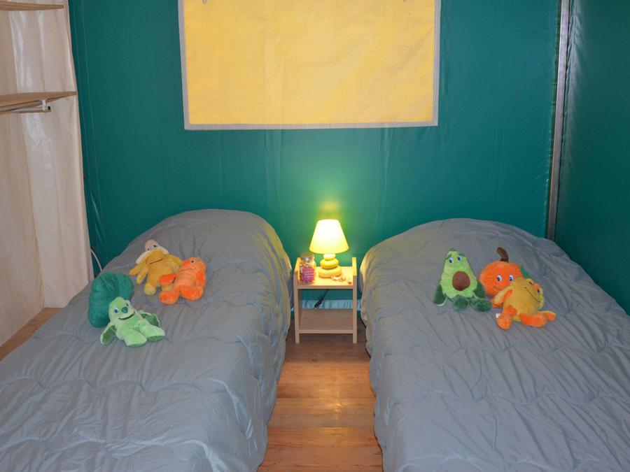 Bungalow toilé 4 personnes - Tentes Toilées Standard 25m² 2 chambres sans sanitaire 4 pers 5