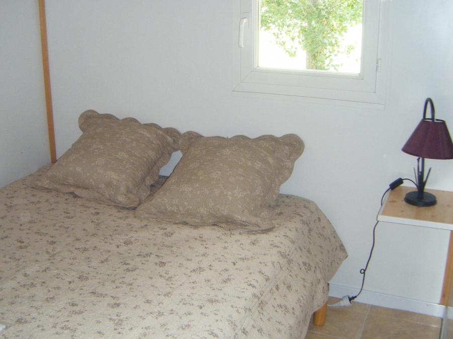 Chalet 4 personnes - sur pilotis à 2mètres de hauteur 2/4 places 30m² 4