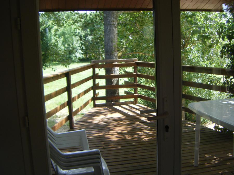 Chalet 4 personnes - sur pilotis à 2mètres de hauteur 2/4 places 30m² 1