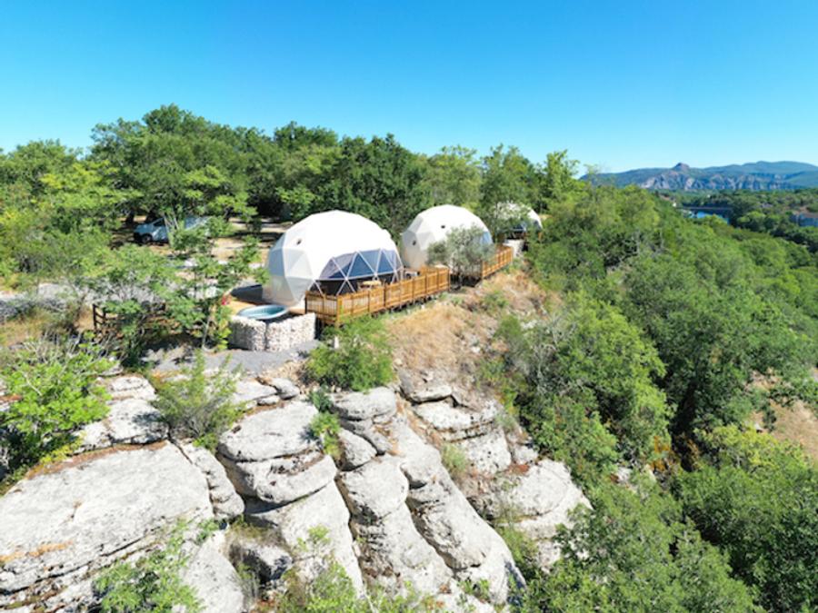 Hébergement 4 personnes - Bulle Insolite et SPA Premium Sérénité 0