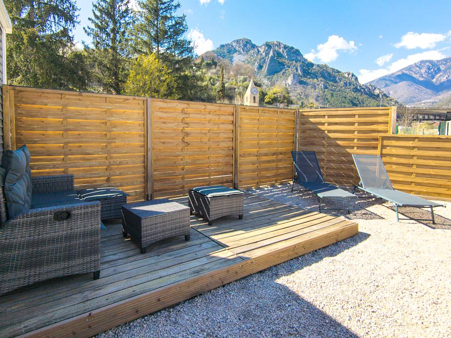 Mobilhome 4 personnes - Supérieur 36m² / 2 chambres / 2 salles d'eau / clim 9