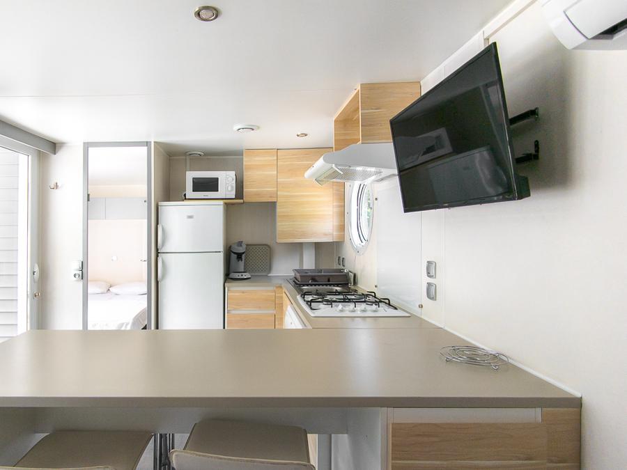 Mobilhome 4 personnes - Supérieur 36m² / 2 chambres / 2 salles d'eau / clim 4