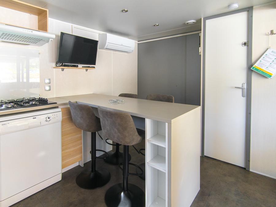 Mobilhome 4 personnes - Supérieur 36m² / 2 chambres / 2 salles d'eau / clim 7