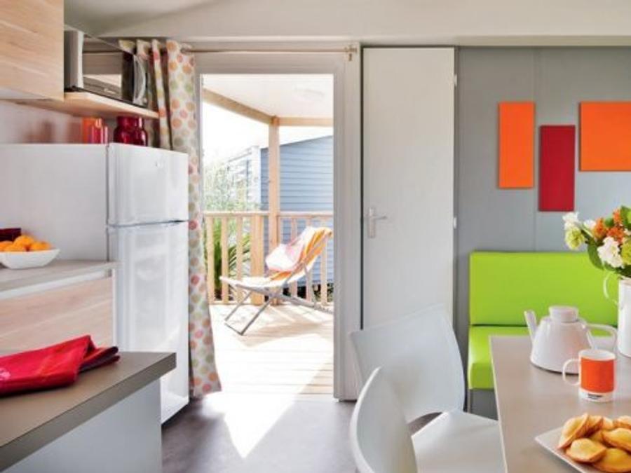 Mobilhome 6 personnes - Standard 32m² (3 chambres) + TV + Terrasse Couverte - Arrivée Dimanche 5