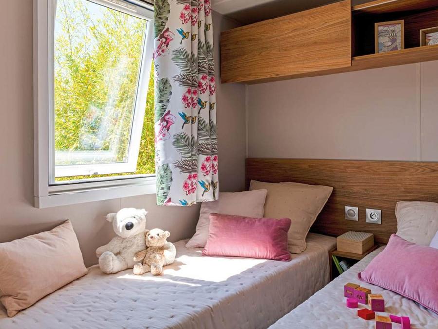 Mobilhome 6 personnes - Premium 32m² (3 chambres) + Terrasse couverte + TV + Climatisation 5