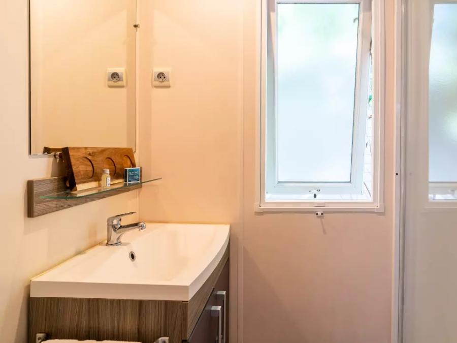Mobilhome 6 personnes - Cottage Levant 4 Pièces 6 Personnes Climatisé + TV 11