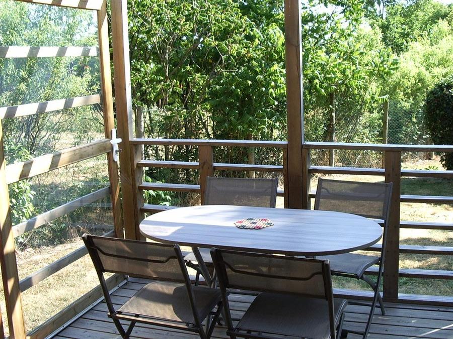 Bungalow toilé 4 personnes - Cabane Natura, sans sanitaires 1