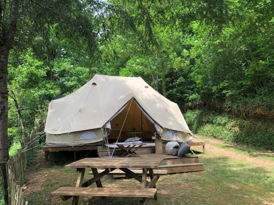 Tente 4 personnes - GLAMPING sans sanitaires 0