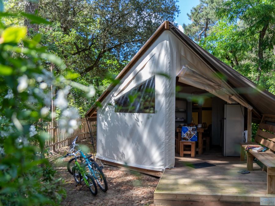 Tente en toile et en bois 5 personnes - Tente 2ch. GENET (2023) 21m² + terrasse semi-couverte 4/5 pers 1