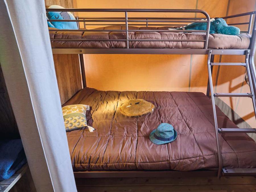 Tente en toile et en bois 5 personnes - Kabane Lodge 34 m² 10