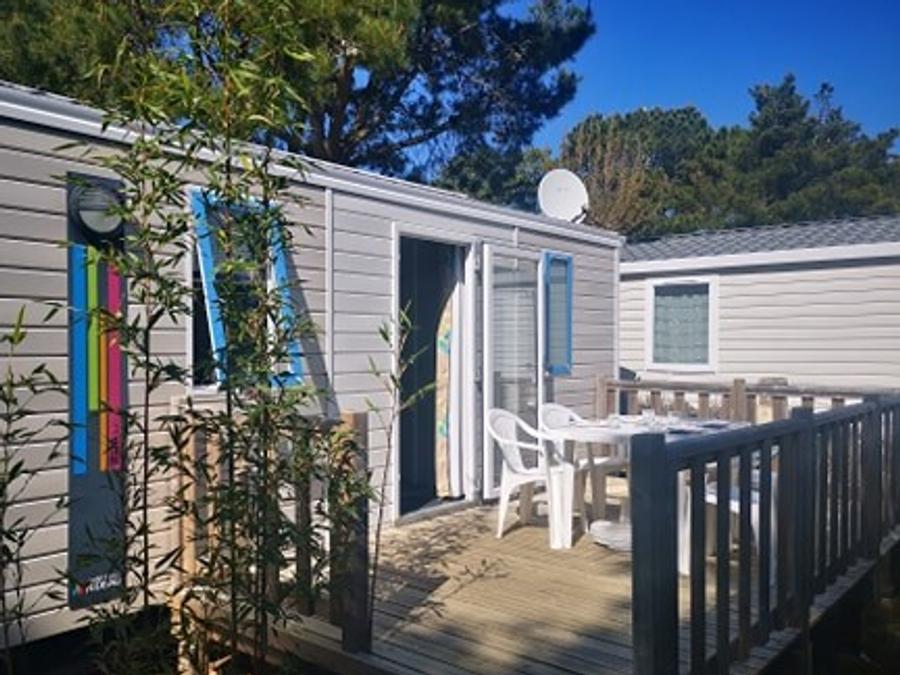 Mobilhome 5 personnes - IBIZA 27m² - 2 chambres avec terrasse bois 2