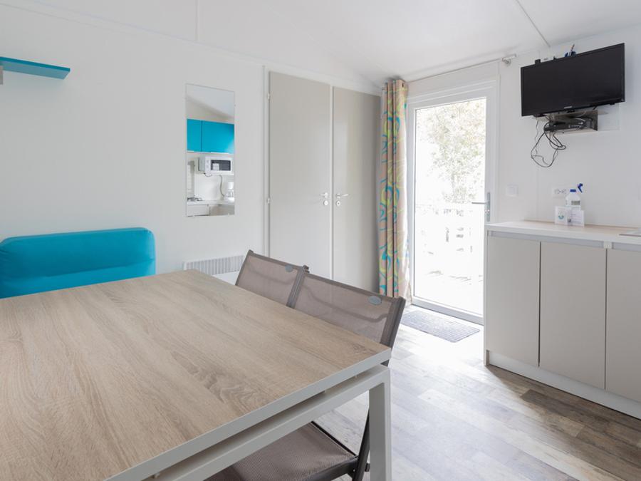Mobilhome 5 personnes - IBIZA 27m² - 2 chambres avec terrasse bois 7