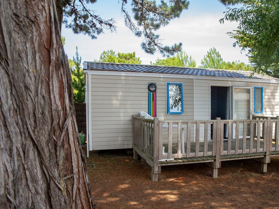 Mobilhome 5 personnes - IBIZA 27m² - 2 chambres avec terrasse bois 10