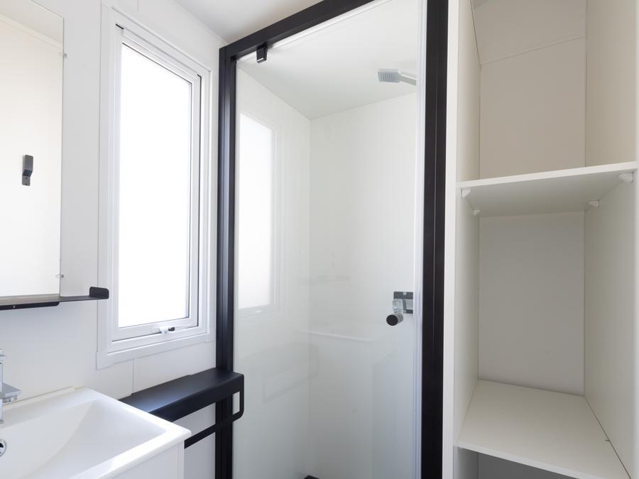 Mobilhome 4 personnes - MALAGA BOIS 27m² - 2 chambres - 4 pers, terrasse bois semi couverte 6