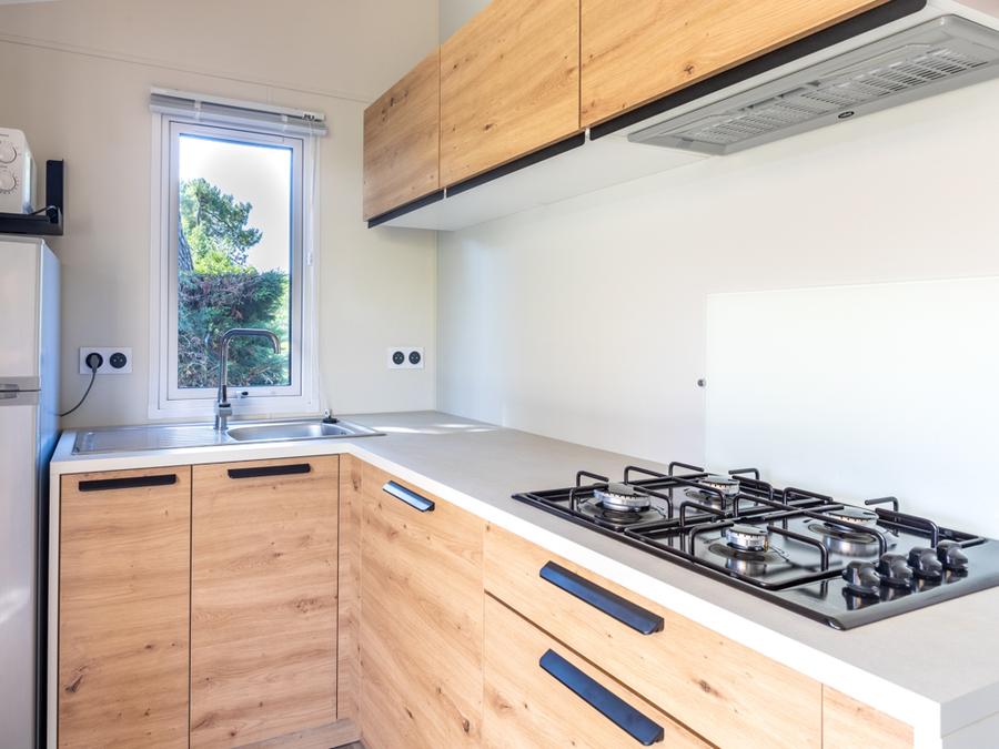 Mobilhome 4 personnes - BAHIA BOIS 29m² - 2 chambres avec une terrasse bois couverte et une terrasse solarium 7