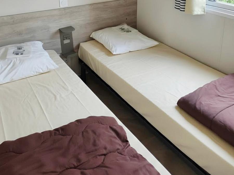 Mobilhome 6 personnes - C- Mobil-home Caraïbes - 2 chambres 12
