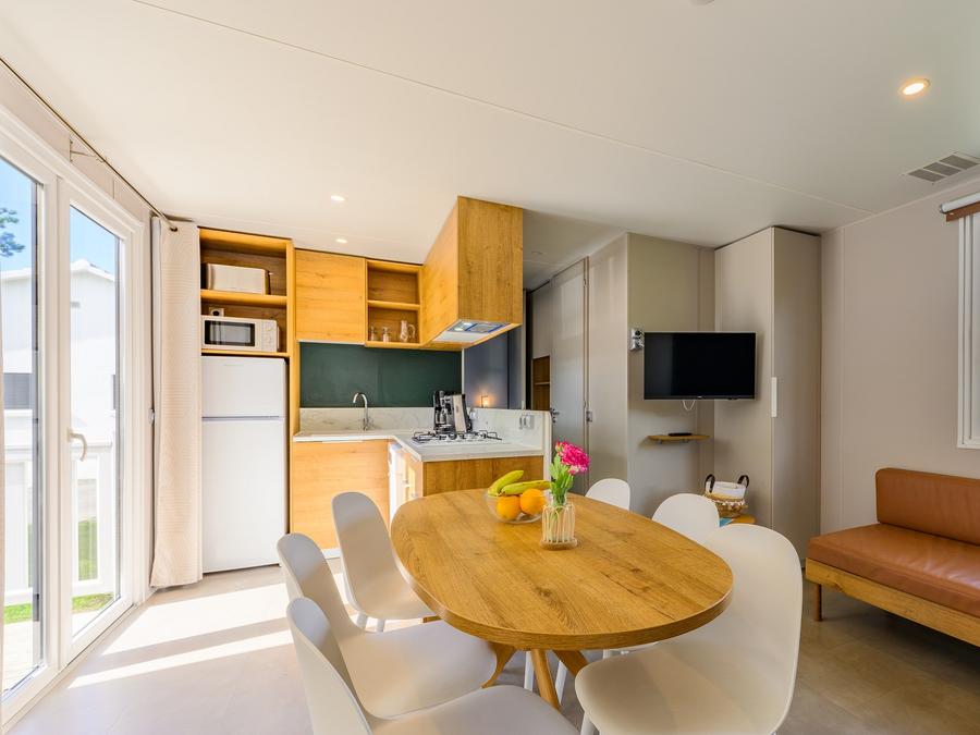 Mobilhome 6 personnes - SIGNATURE PRESTIGE 3 ch. 6 pers. - 36m2 - terrasse couverte 6 pers 2