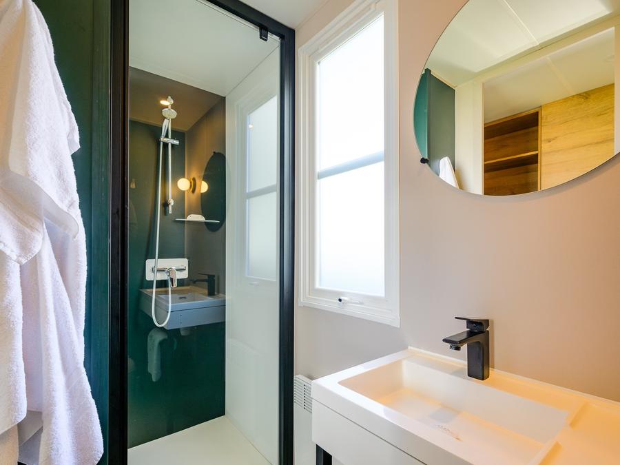 Mobilhome 6 personnes - SIGNATURE PRESTIGE 3 ch. 6 pers. - 36m2 - terrasse couverte 6 pers 8