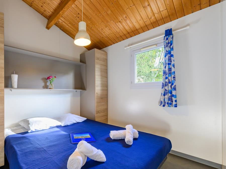 Chalet 4 personnes - D/ CHALET CONFORT 2ch. 4 pers. - 35m2 - terrasse intégrée 3