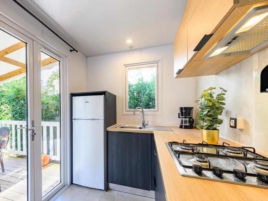 Mobilhome 5 personnes - D/ COTTAGE CONFORT 2 ch. 4/5 pers. - 30m2 - terrasse couverte 2