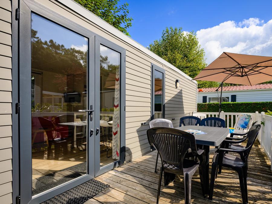 Mobilhome 6 personnes - D/ COTTAGE CONFORT 3ch. 6 pers. - 35m2 - terasse parasol 1