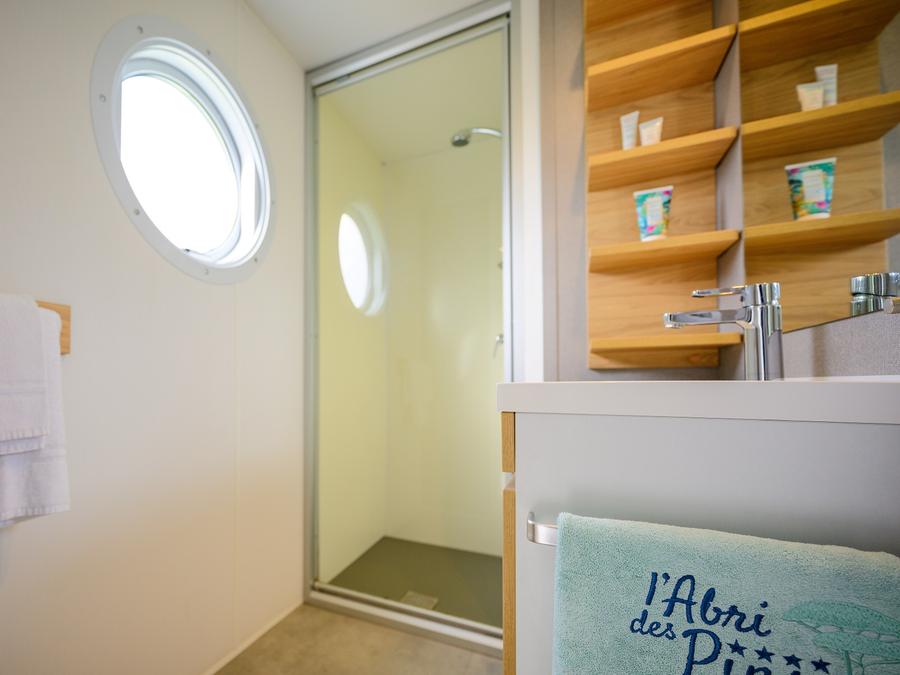 Mobilhome 5 personnes - COTTAGE CONFORT 2 ch. 4/5 pers. - 30m2 - terrasse parasol 5 pers 6